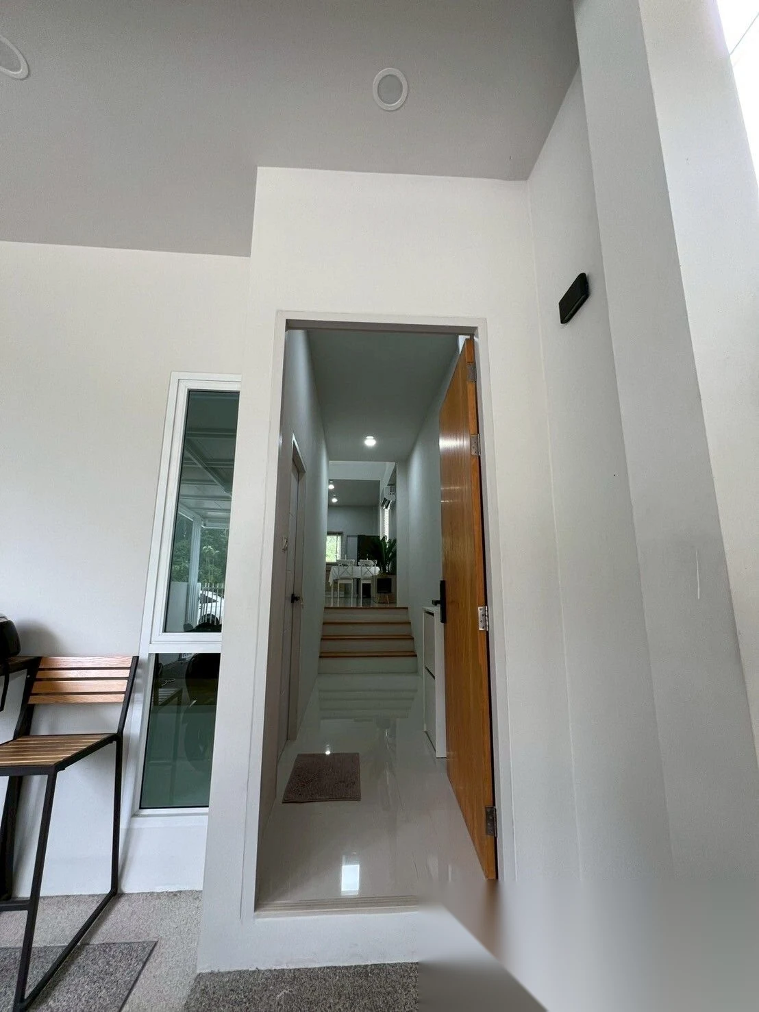 2 Bedroom Townhouse for rent at Modern Life Si Sunthon complex · Si Sunthon · Garden View — photo 7