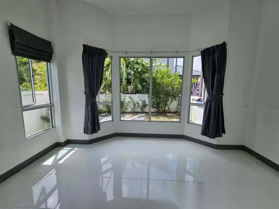 Дом 2BR в комплексе Prime Place Phuket-Victory Monument · Си Сунтон · Вид в сад — фото 6