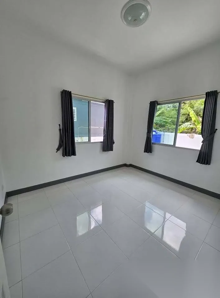 Дом 2BR в комплексе Prime Place Phuket-Victory Monument · Си Сунтон · Вид в сад — фото 8