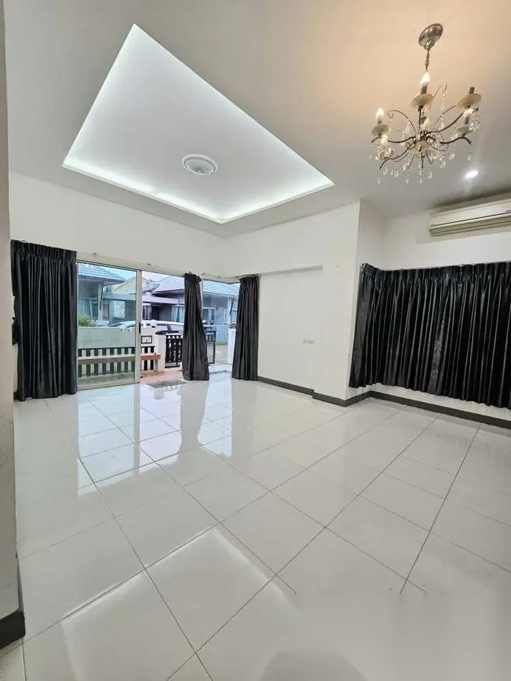 Дом 2BR в комплексе Prime Place Phuket-Victory Monument · Си Сунтон · Вид в сад — фото 9