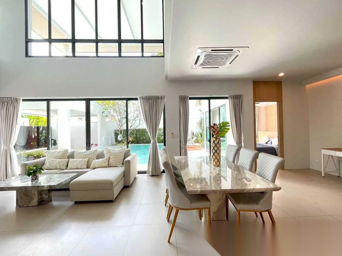 3 Bedroom Villa for rent at Vinzita Pool Villas complex · Si Sunthon · Pool View — photo 2