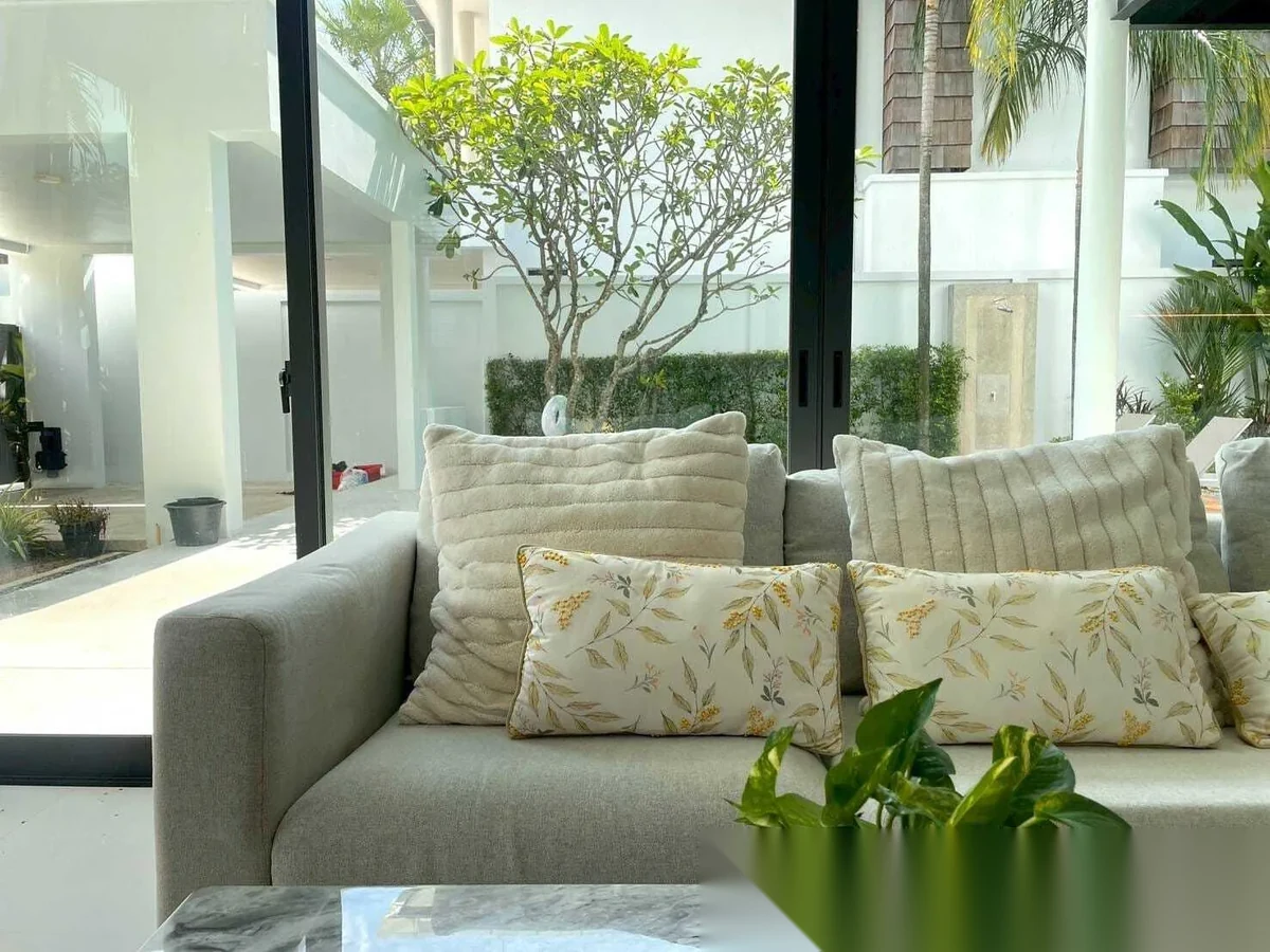 3 Bedroom Villa for rent at Vinzita Pool Villas complex · Si Sunthon · Pool View — photo 6