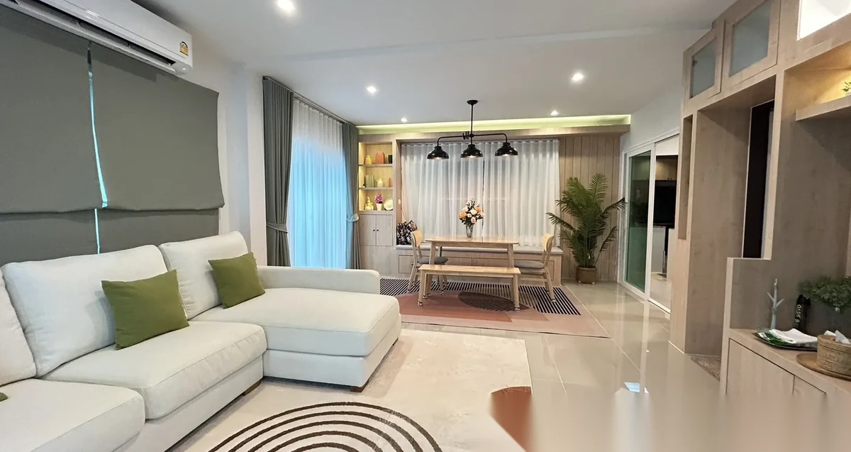 4 Bedroom House for rent at Supalai Bella Thalang Phuket complex · Thep Krasattri