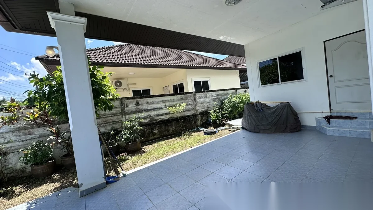 3 Bedroom House for rent at Baan Suan Yu Charoen 3 complex · Si Sunthon · Garden View — photo 9