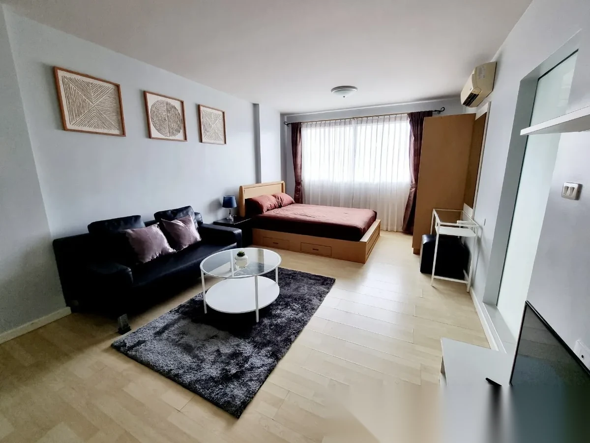 Studio Apartment for rent at D Condo Kathu complex · Kathu · Pool View — photo 2
