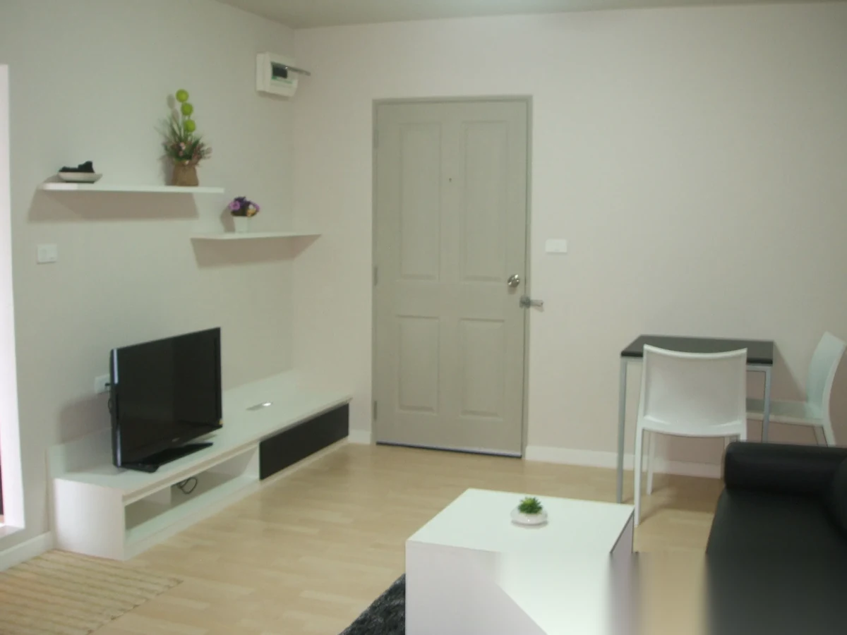 Studio Apartment for rent at D Condo Kathu complex · Kathu · Pool View — photo 9