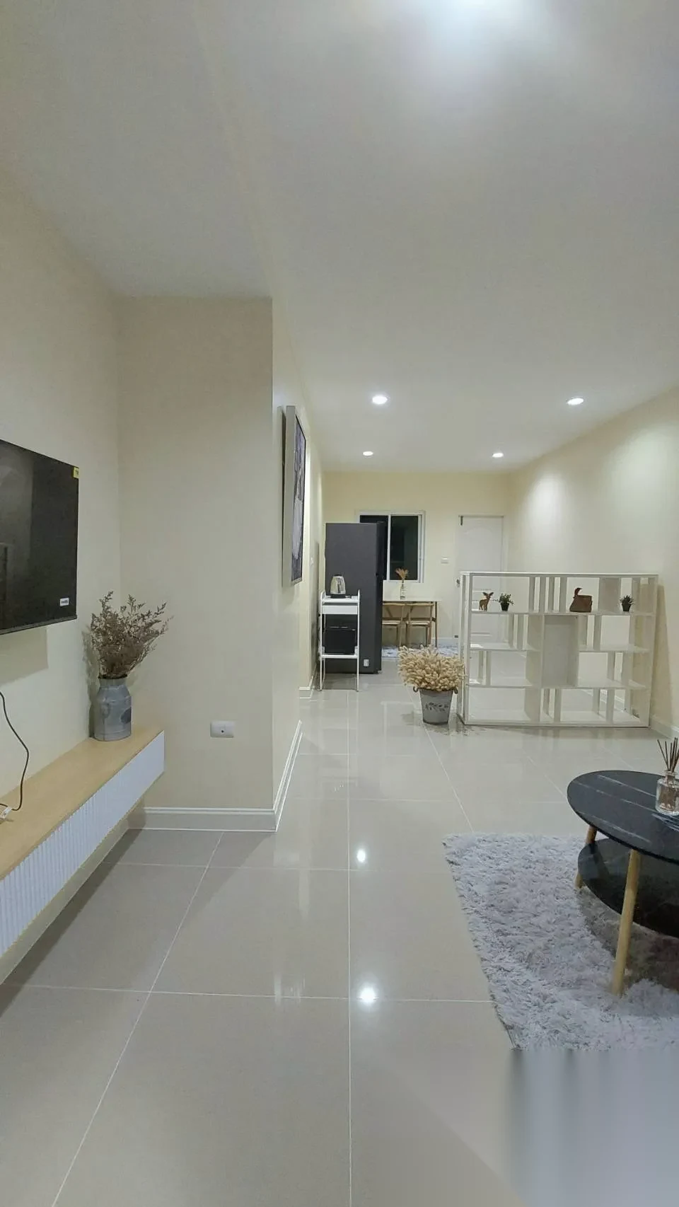 4 Bedroom Townhouse for rent at I Leaf Town 2 Monument complex · Si Sunthon — photo 2