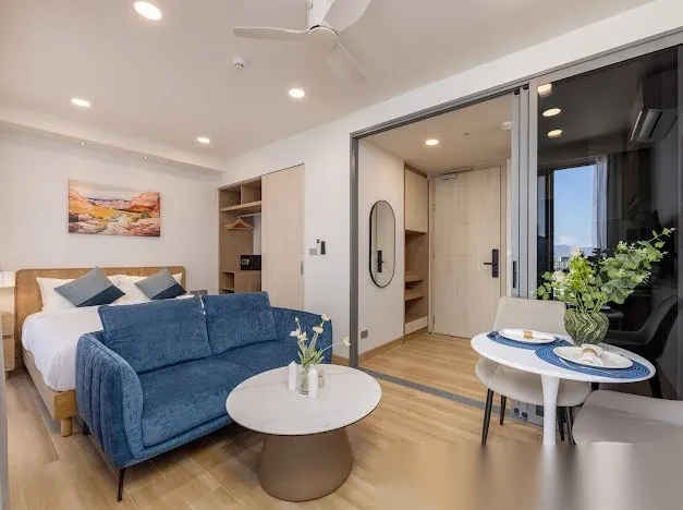 Апартаменты студия в ЖК Skypark Celeste Laguna · Чернг Тале / Bang Tao · Выход к бассейну — фото 8