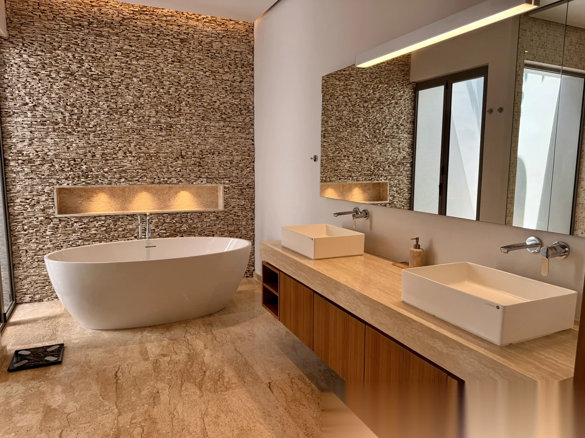 Вилла 4BR в комплексе Anchan Tropicana · Теп Красаттри · Вид на бассейн — фото 6