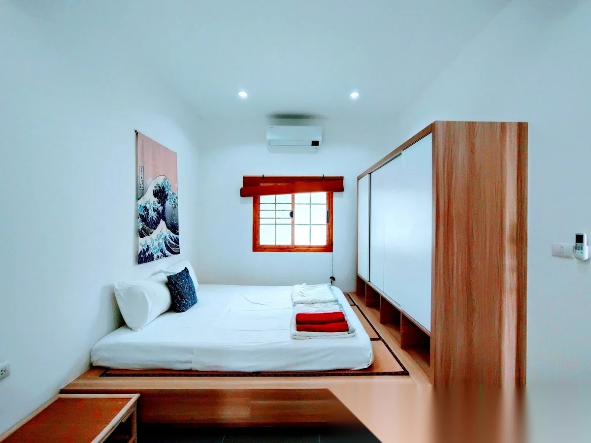 2 Bedroom Townhouse for rent at Sunrise Garden complex · Thep Krasattri · Pool View — photo 6