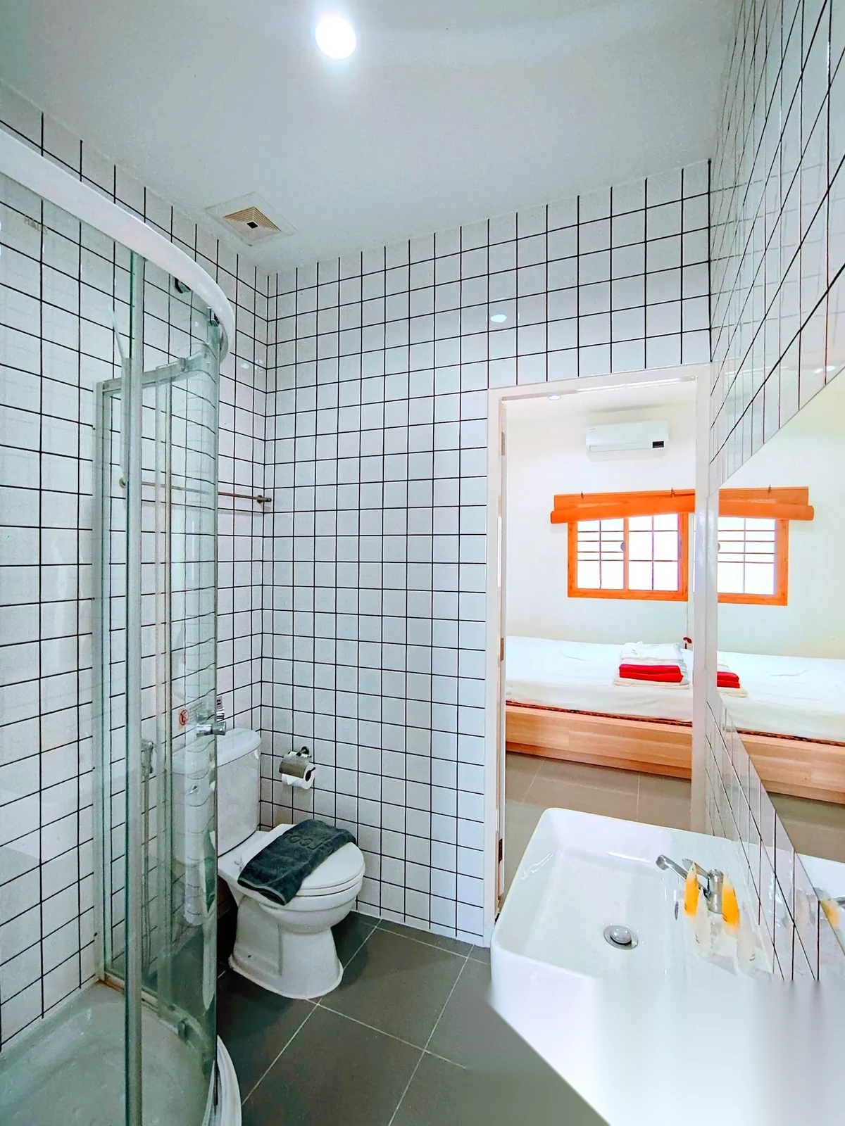 2 Bedroom Townhouse for rent at Sunrise Garden complex · Thep Krasattri · Pool View — photo 7