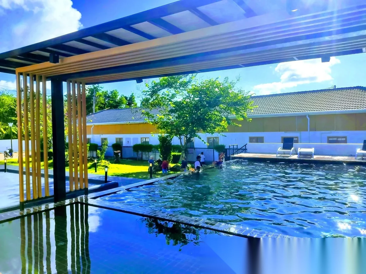 2 Bedroom Townhouse for rent at Sunrise Garden complex · Thep Krasattri · Pool View — photo 11