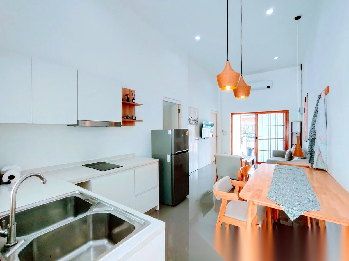 2 Bedroom Townhouse for rent at Sunrise Garden complex · Thep Krasattri — photo 3