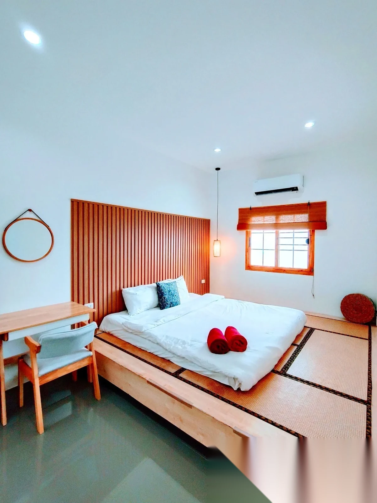 2 Bedroom Townhouse for rent at Sunrise Garden complex · Thep Krasattri — photo 4