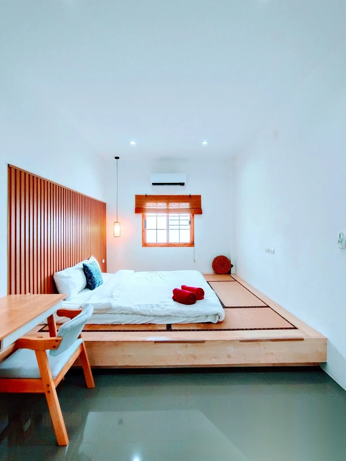 2 Bedroom Townhouse for rent at Sunrise Garden complex · Thep Krasattri — photo 5