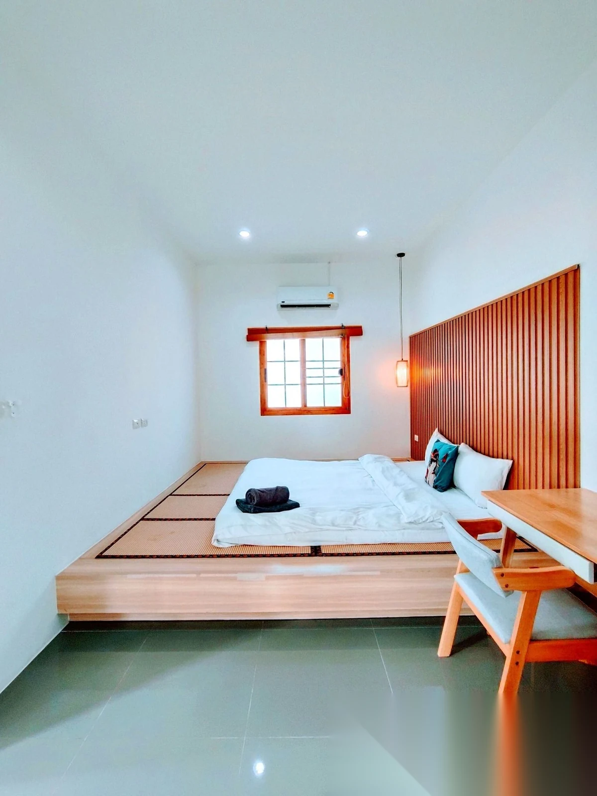 Таунхаус 2BR в комплексе Sunrise Garden · Теп Красаттри · Вид в сад — фото 5