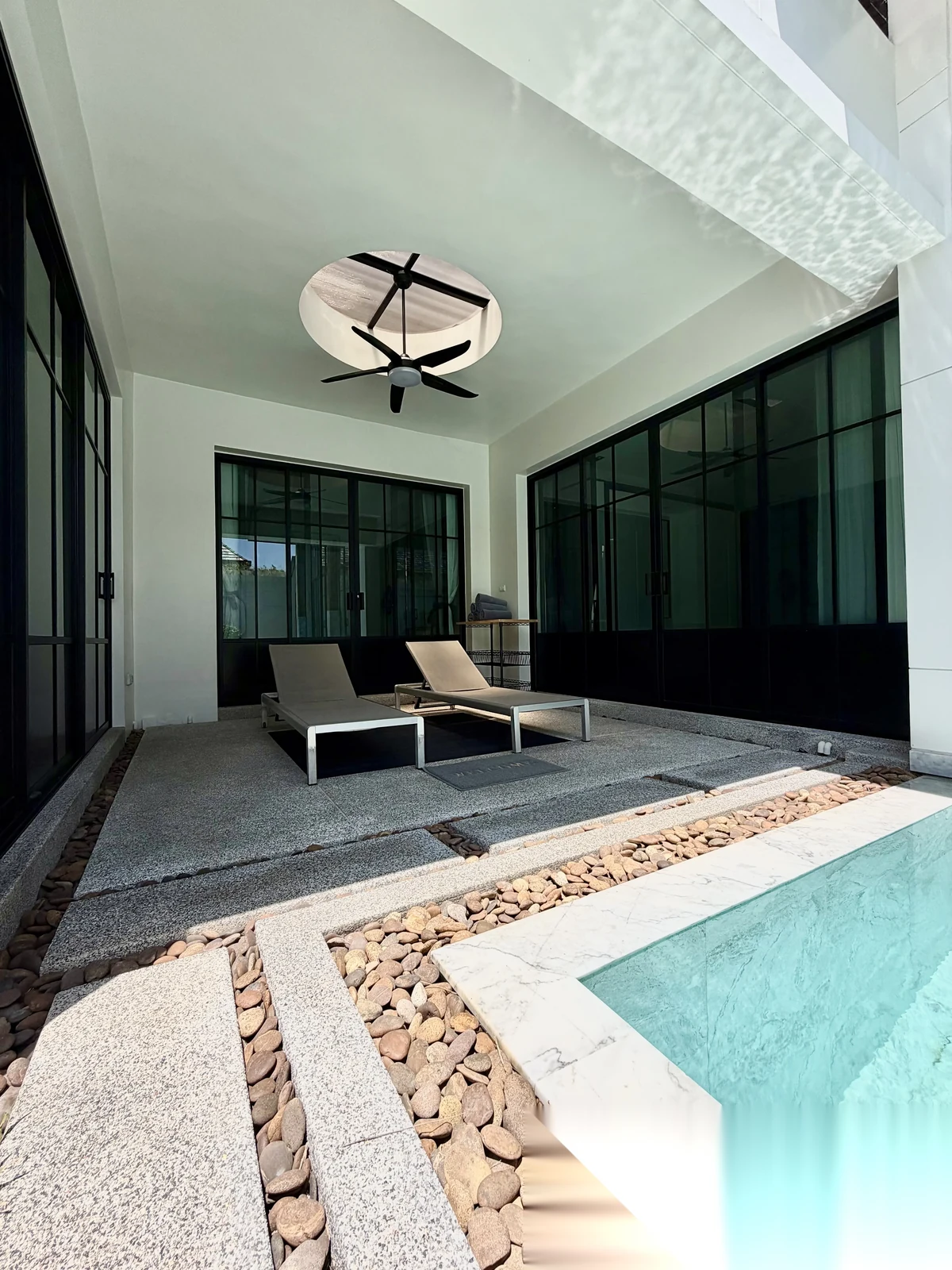 3 Bedroom Villa for sale at Mono Luxury Villa Pasak complex · Si Sunthon · Pool View — photo 3