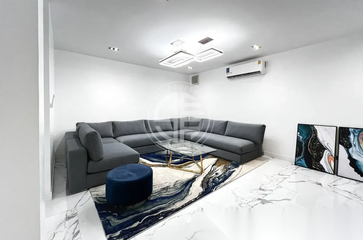 3 Bedroom Villa for sale at Grand View Residence complex · Choeng Thale · Pool View — photo 17