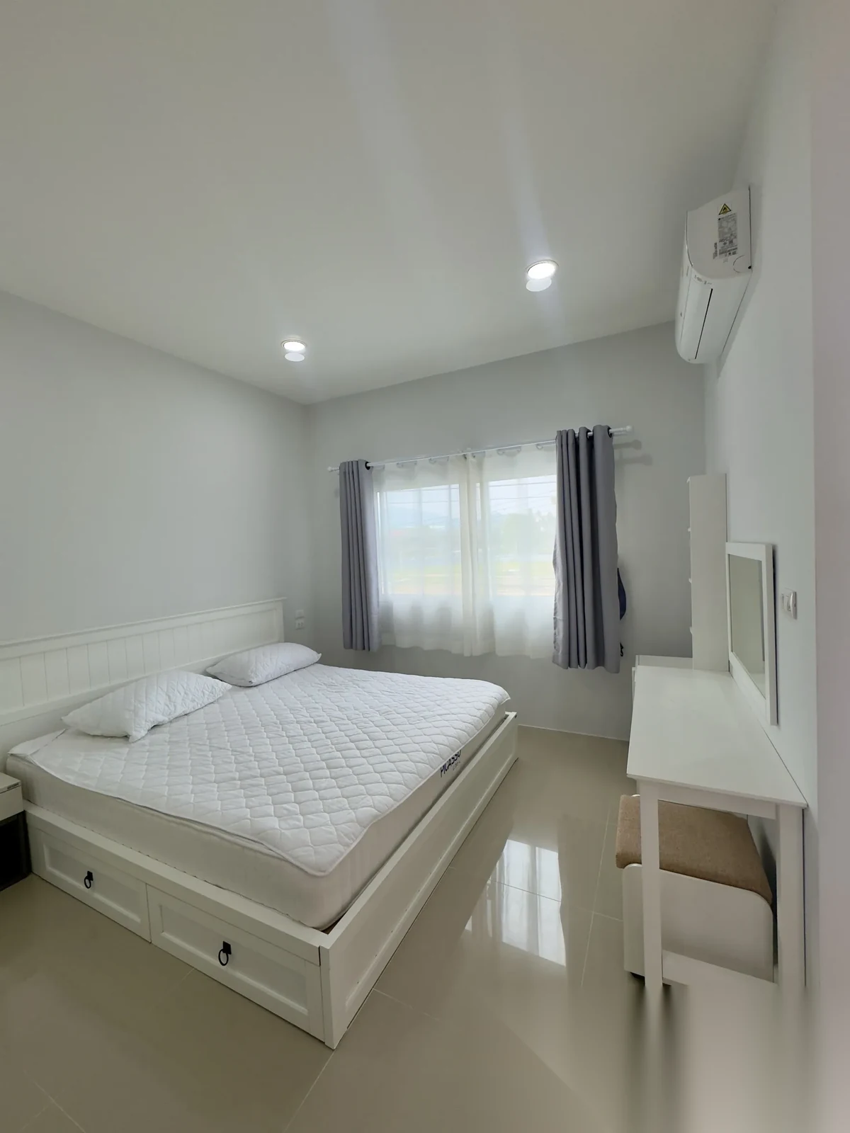 3 Bedroom Townhouse for rent at The Rich Villas Palai complex · Chalong · Pool View — photo 6