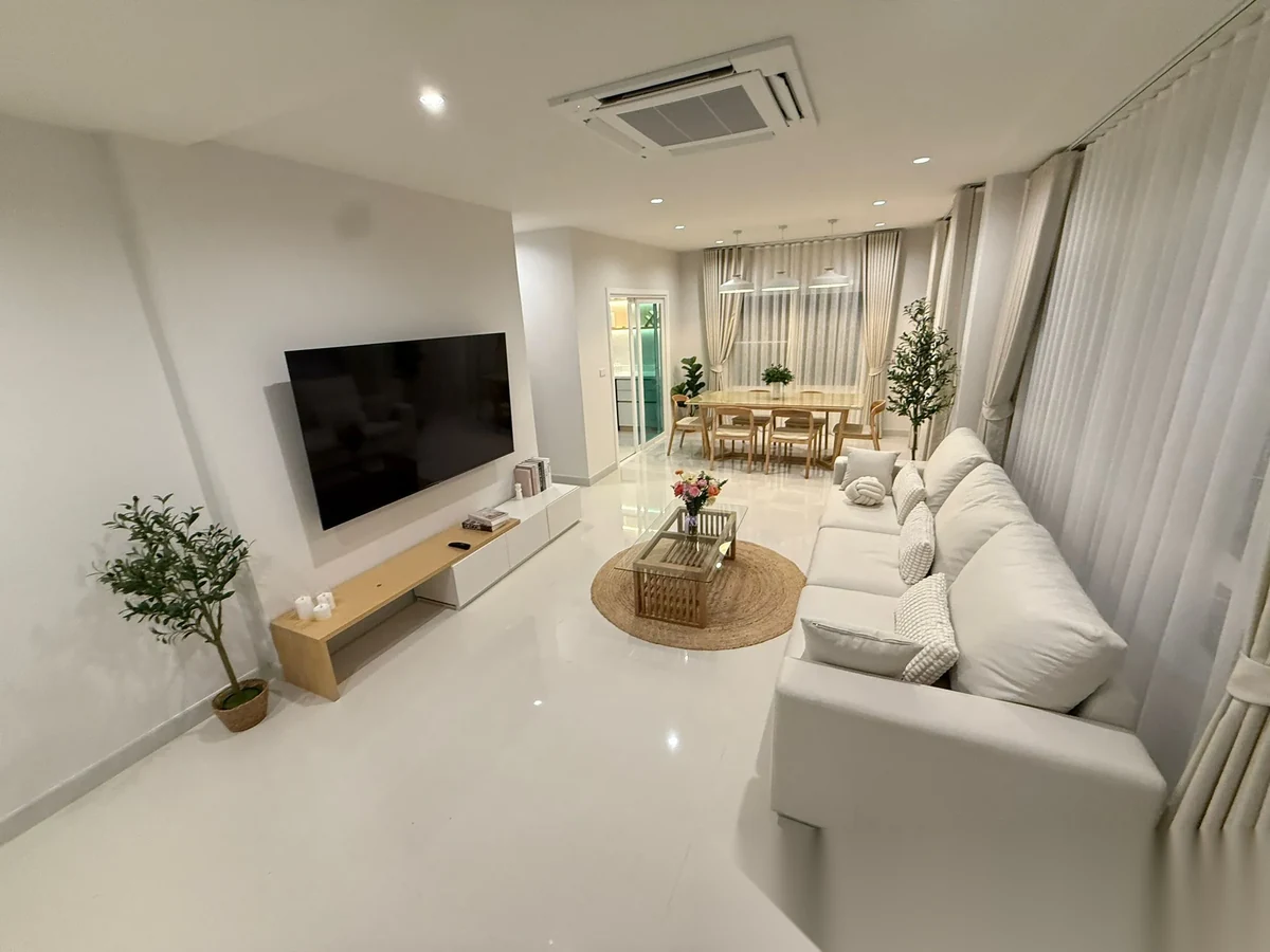 4 Bedroom House for rent at Supalai Palm Spring Banpon Phuket complex · Si Sunthon · Garden View — photo 5