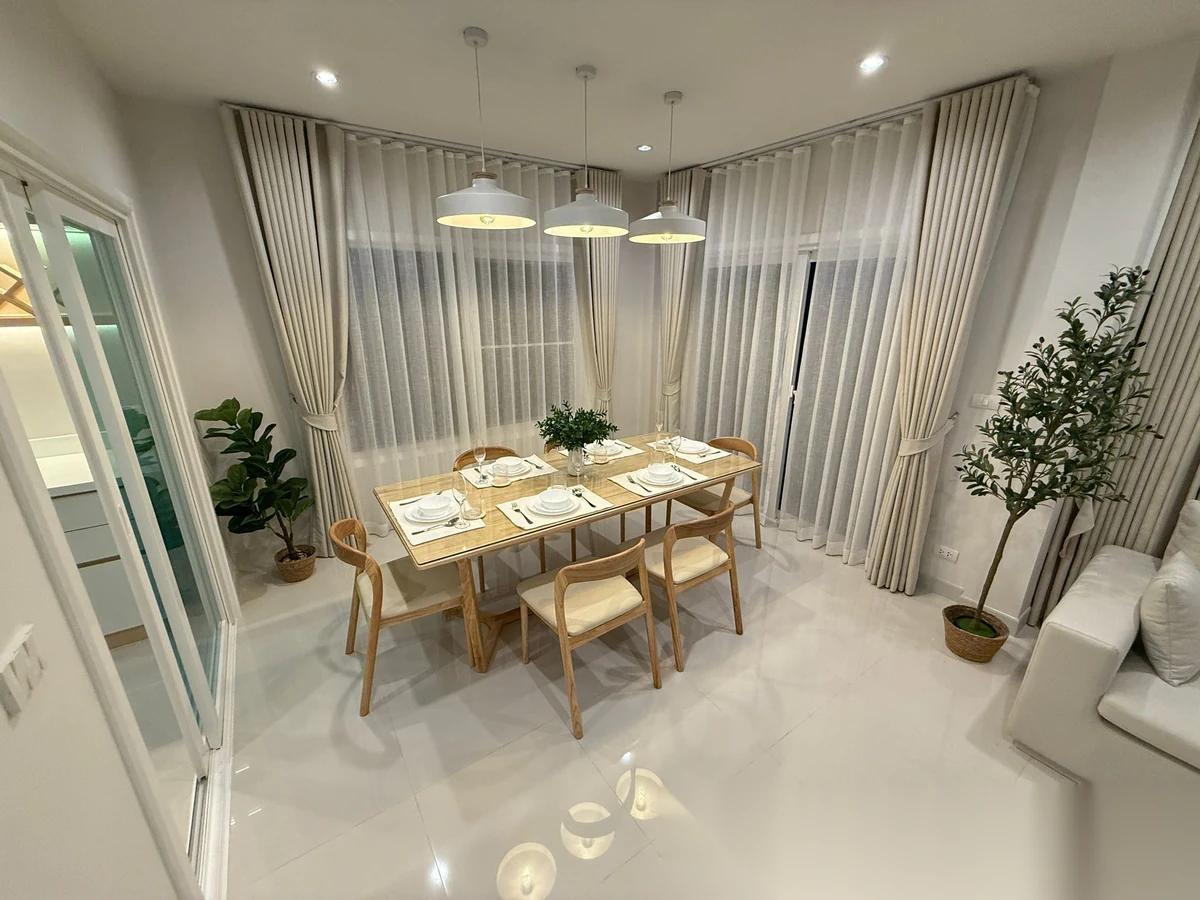 4 Bedroom House for rent at Supalai Palm Spring Banpon Phuket complex · Si Sunthon · Garden View — photo 6