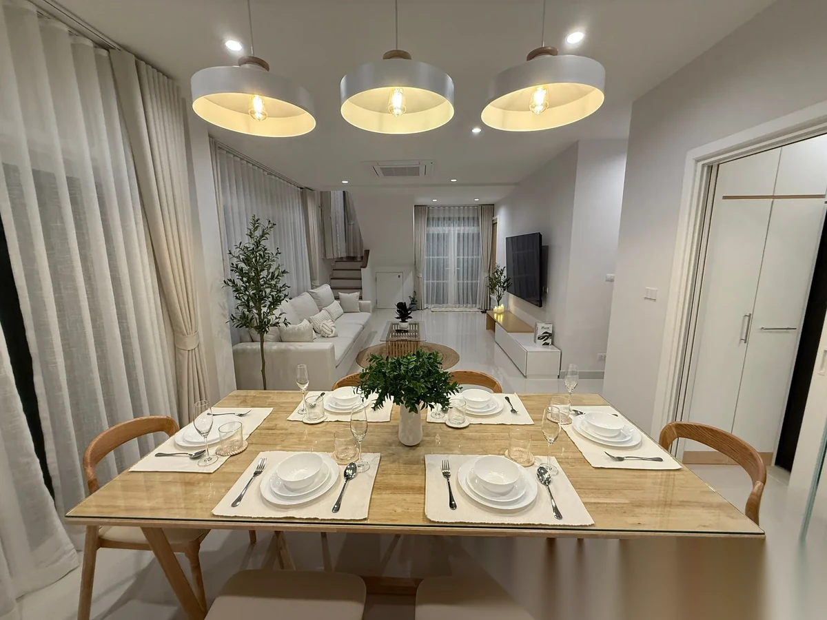 4 Bedroom House for rent at Supalai Palm Spring Banpon Phuket complex · Si Sunthon · Garden View — photo 11