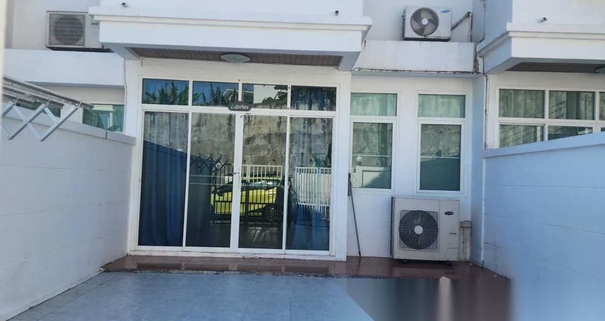 3 Bedroom Townhouse for rent at 3 bedrooms Townhouse in Phuket town complex · Phuket Town