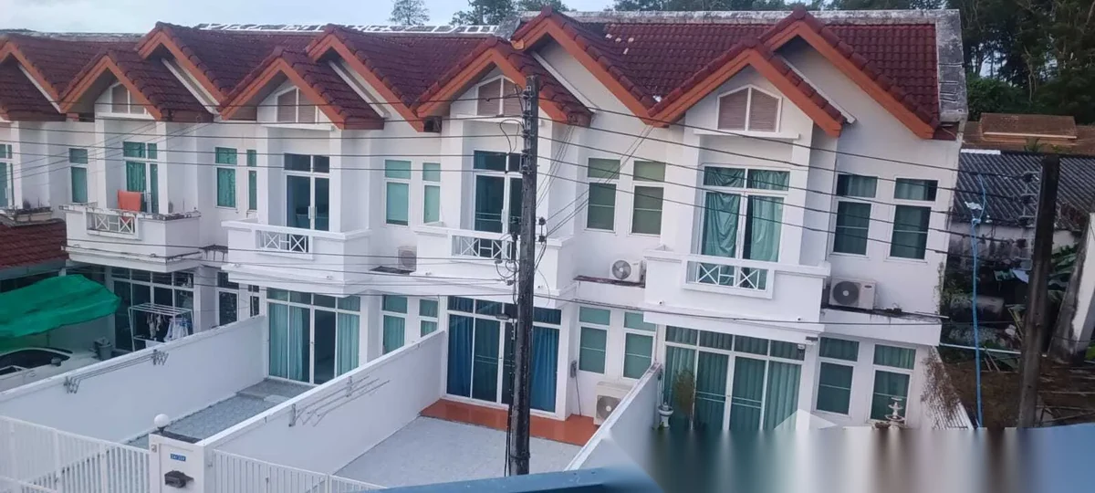 3 Bedroom Townhouse for rent at 3 bedrooms Townhouse in Phuket town complex · Phuket Town — photo 3