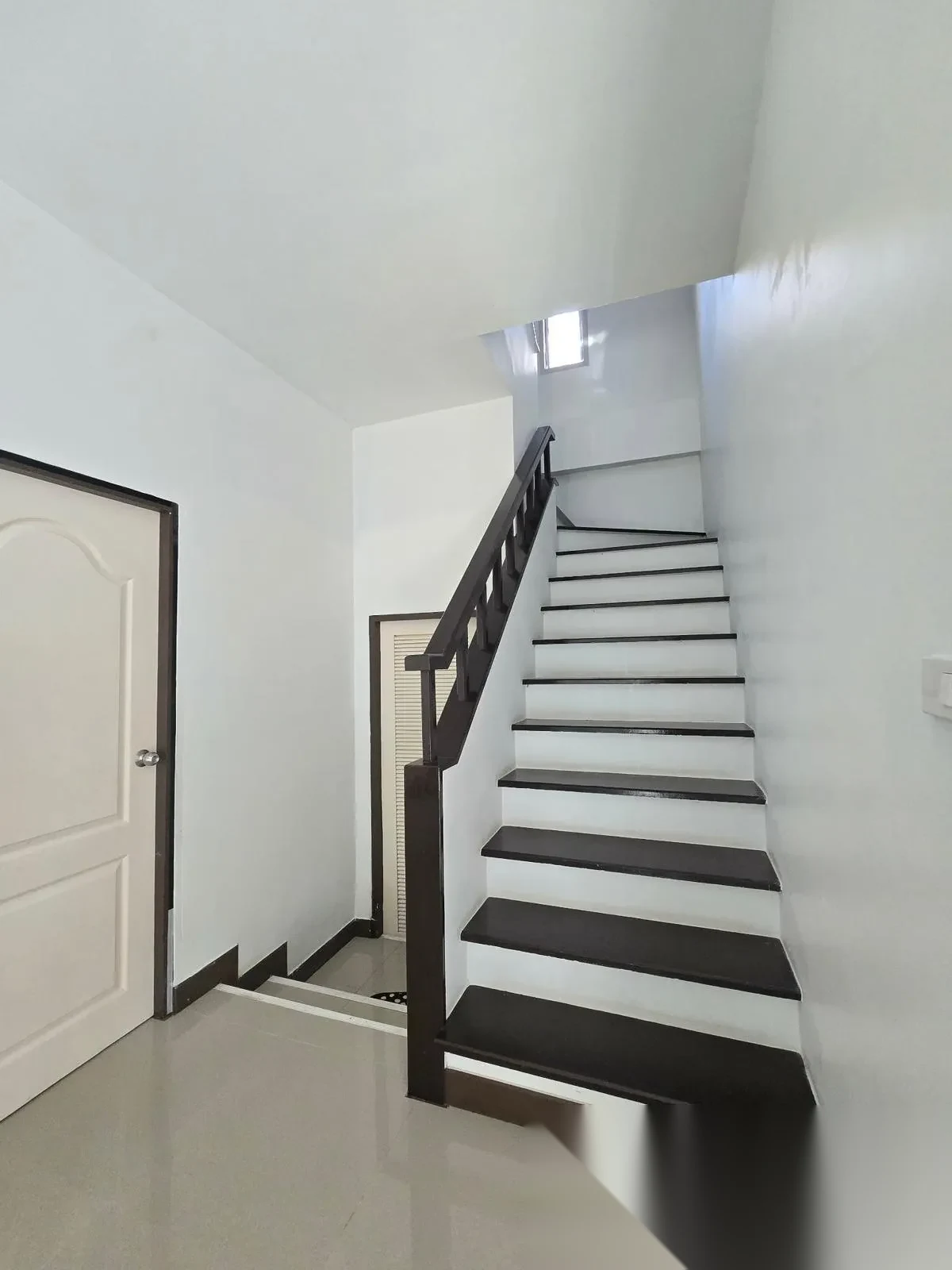 Дом 3BR в комплексе Phanason Garden Home Thalang · Теп Красаттри · Вид в сад — фото 9
