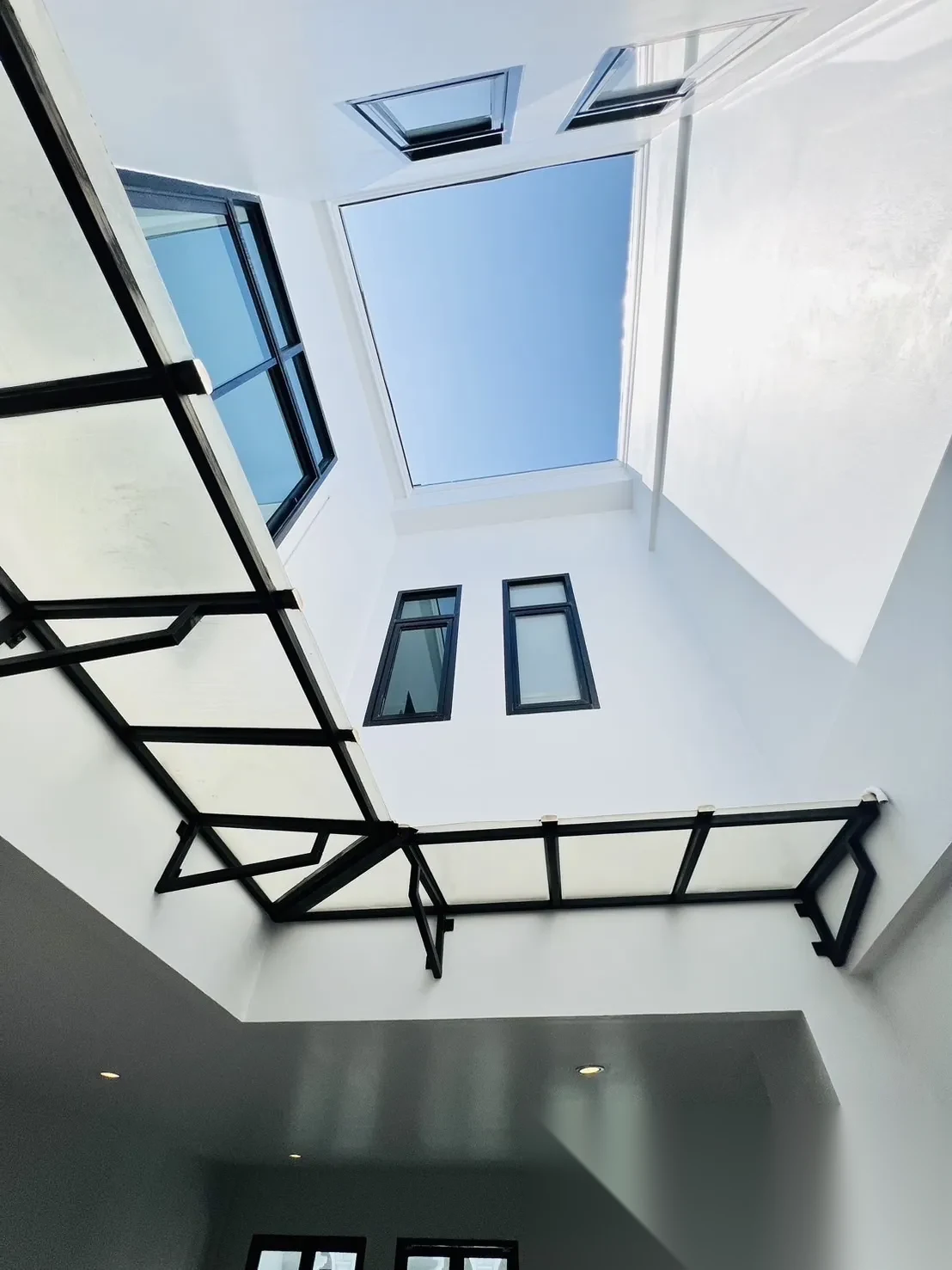 3 Bedroom Townhouse for rent at Sino Village complex · Phuket Town · Pool Access — photo 4