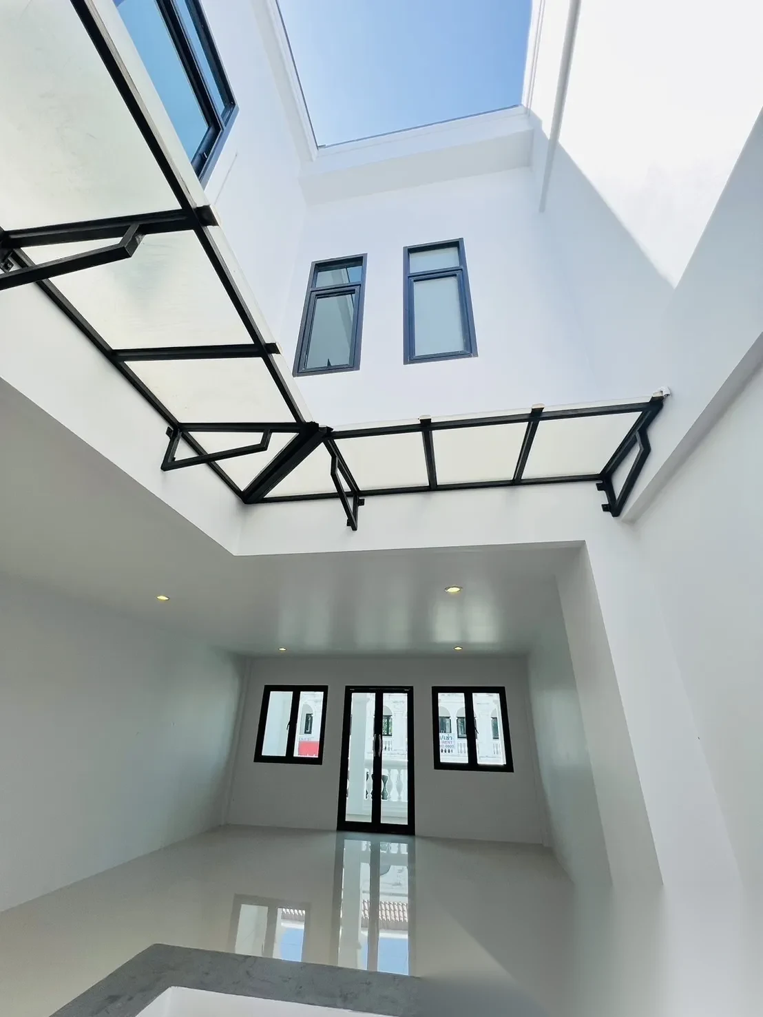 3 Bedroom Townhouse for rent at Sino Village complex · Phuket Town · Pool Access — photo 5