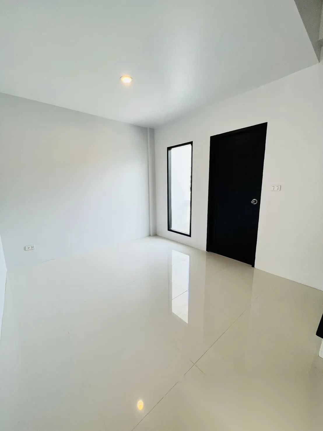3 Bedroom Townhouse for rent at Sino Village complex · Phuket Town · Pool Access — photo 7