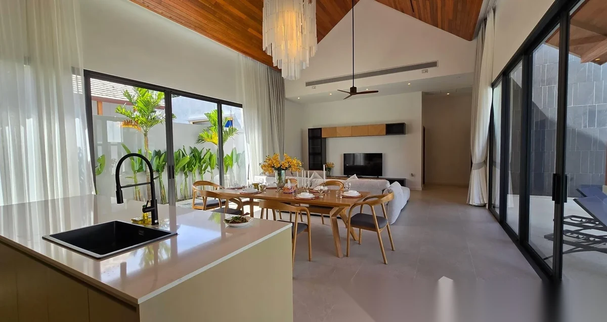 Вилла 3BR в комплексе Bougainvillea Villa · Си Сунтон · Вид на бассейн — превью PDF