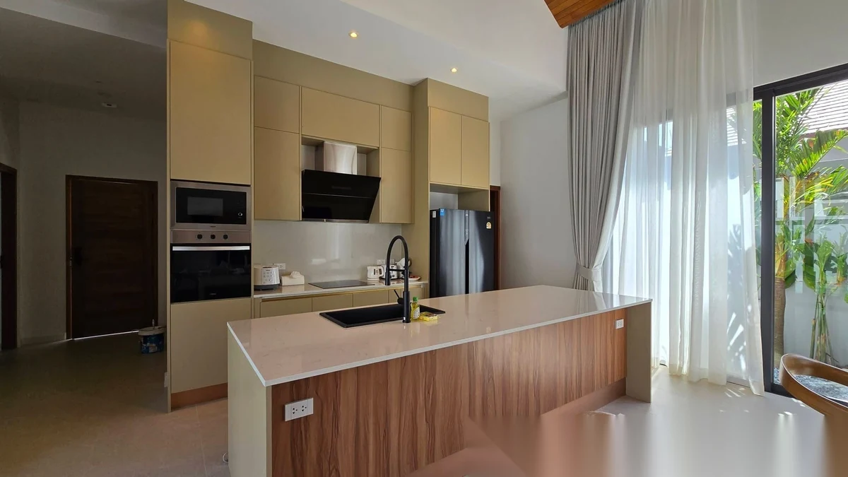 Вилла 3BR в комплексе Bougainvillea Villa · Си Сунтон · Вид на бассейн — фото 2