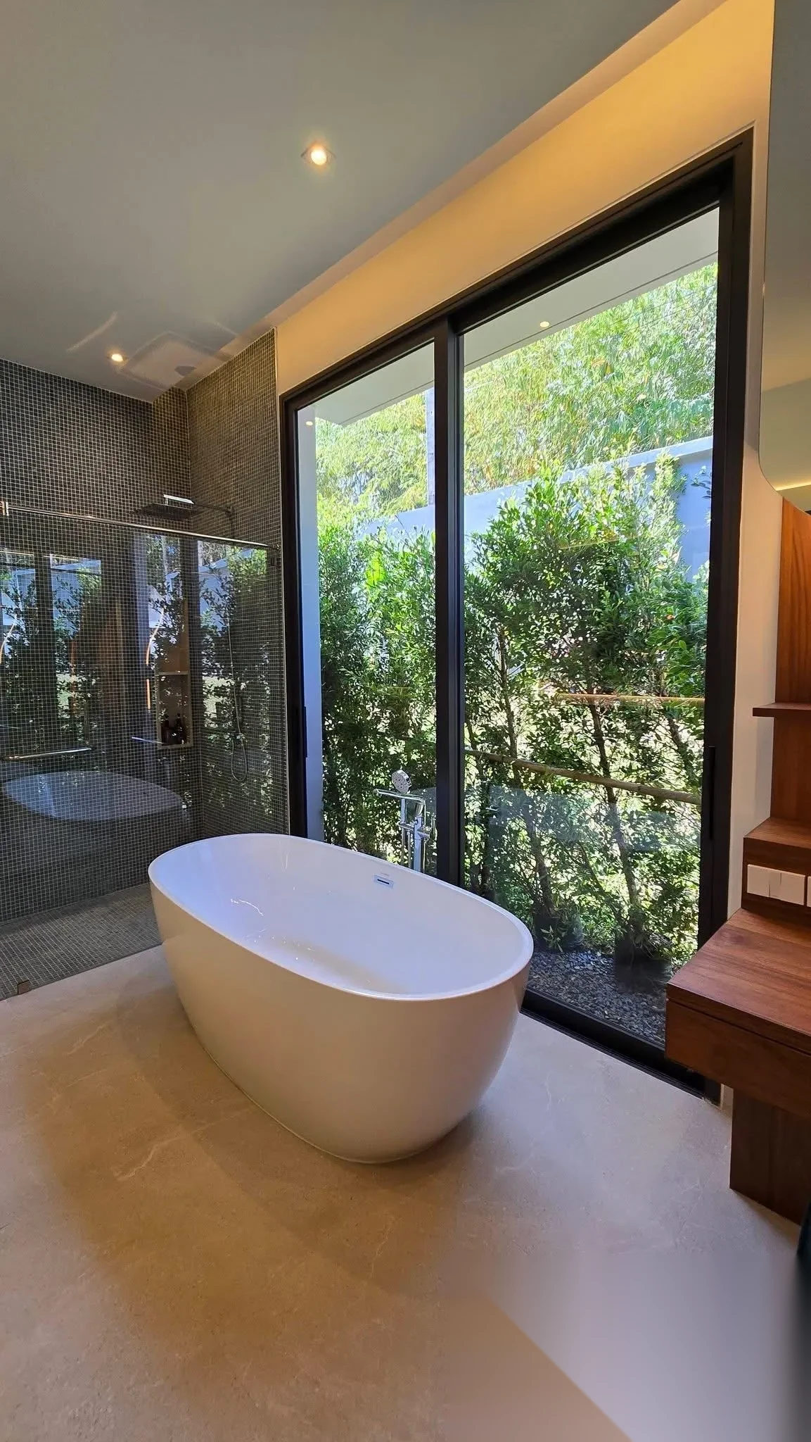 Вилла 3BR в комплексе Bougainvillea Villa · Си Сунтон · Вид на бассейн — фото 6