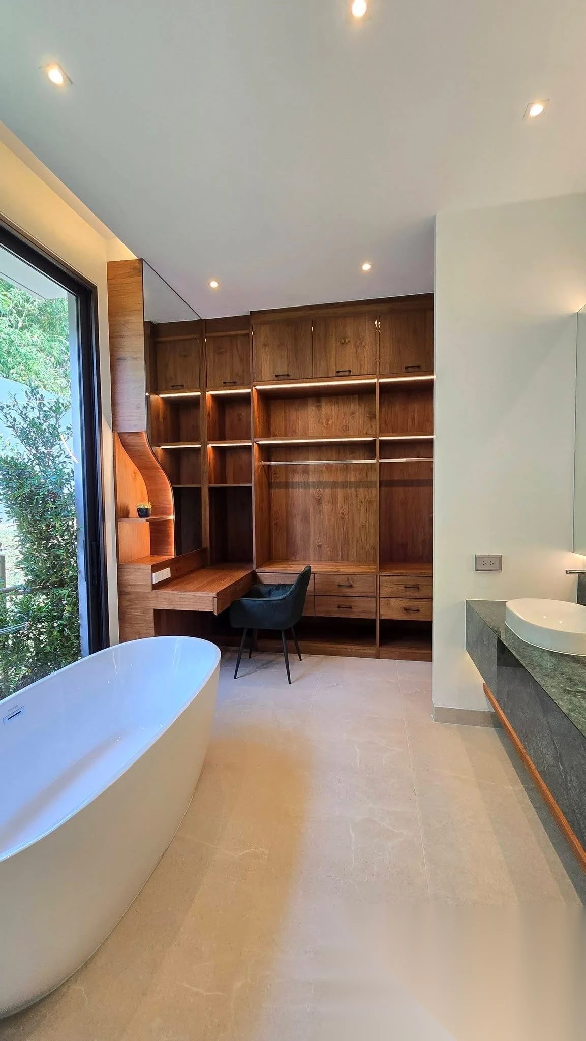 Вилла 3BR в комплексе Bougainvillea Villa · Си Сунтон · Вид на бассейн — фото 12