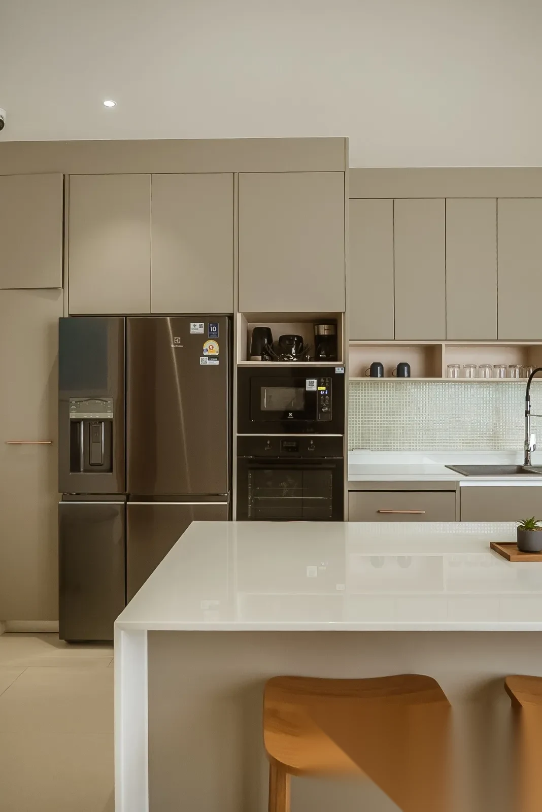 Вилла 3BR в комплексе LuxPride by Wallaya Villas · Си Сунтон · Вид на бассейн — фото 3