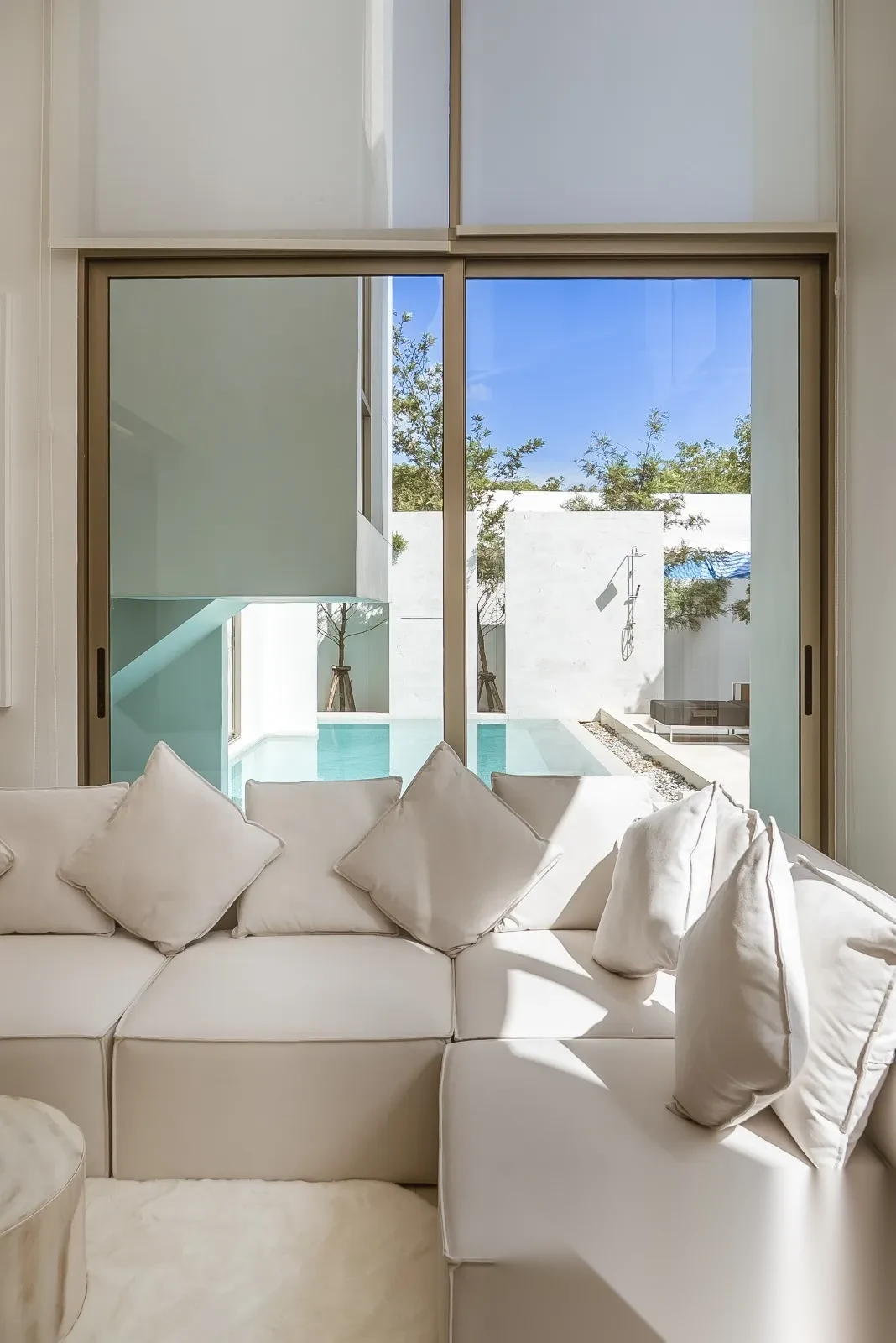 Вилла 3BR в комплексе LuxPride by Wallaya Villas · Си Сунтон · Вид на бассейн — фото 10
