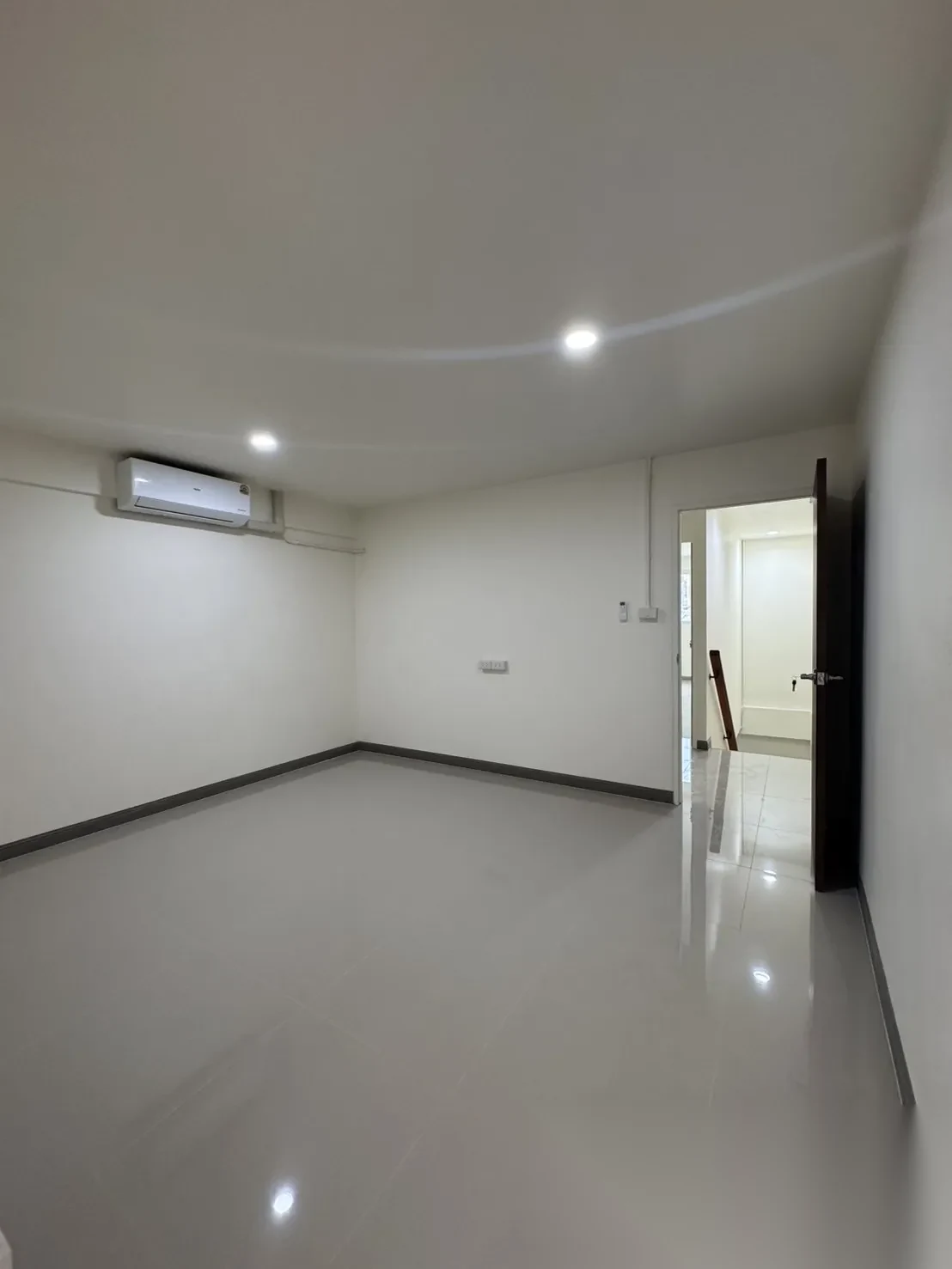 3 Bedroom Townhouse for rent at Irawadee Bypass Jeeteng complex · Phuket Town — photo 7
