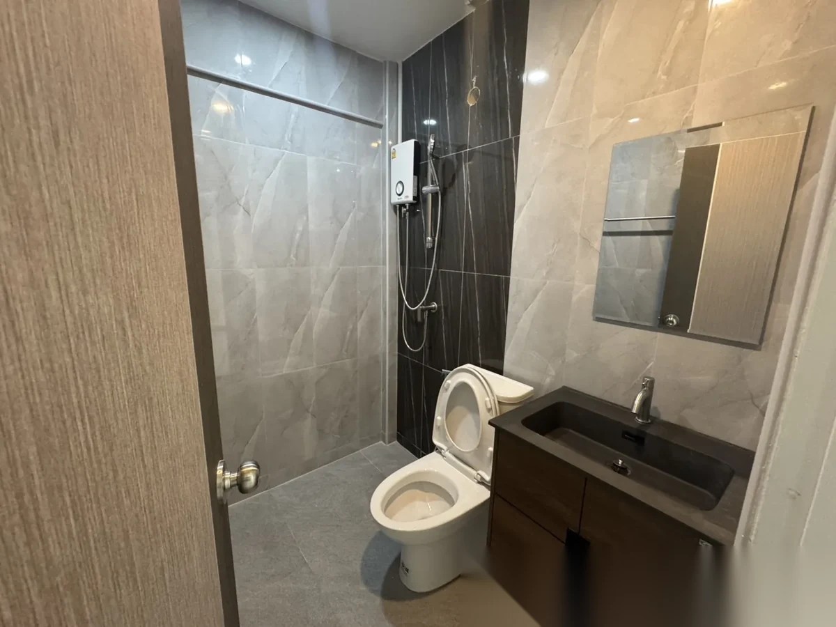 3 Bedroom Townhouse for rent at Irawadee Bypass Jeeteng complex · Phuket Town — photo 11