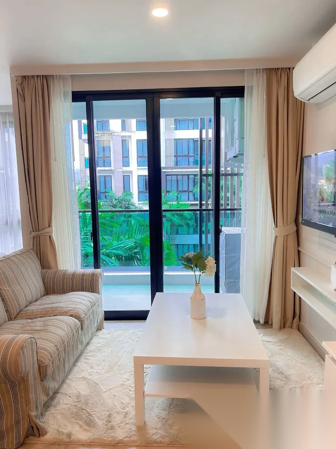 1 Bedroom Apartment for rent at Royal Lee The Terminal Phuket complex · Sakhu · Pool View — photo 3