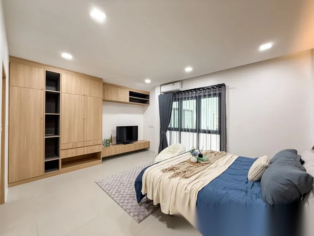 3 Bedroom Villa for sale at The One Horizon Villa complex · Thep Krasattri · Pool View — photo 13