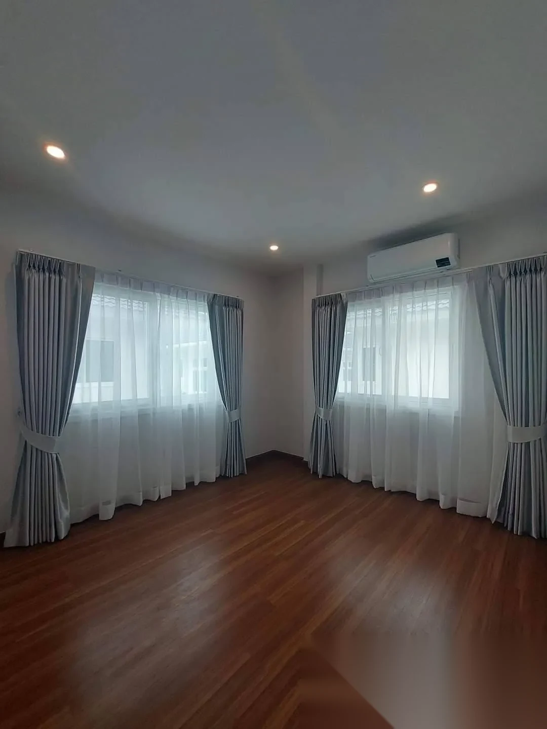 4 Bedroom House for rent at Supalai Palm Spring Banpon Phuket complex · Si Sunthon · Pool Access — photo 2