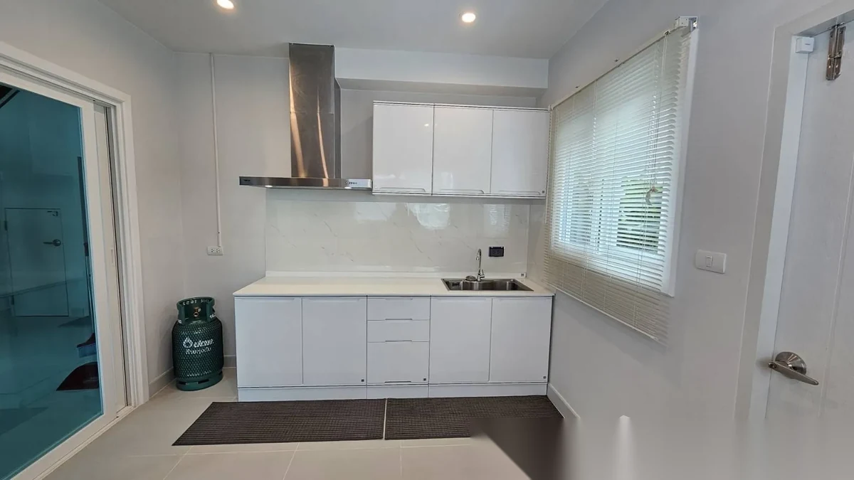 4 Bedroom House for rent at Supalai Palm Spring Banpon Phuket complex · Si Sunthon · Pool Access — photo 11