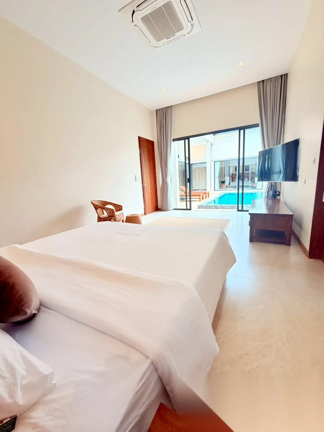 2 Bedroom Villa for rent at Bella Villa Phuket complex · Si Sunthon · Pool View — photo 5