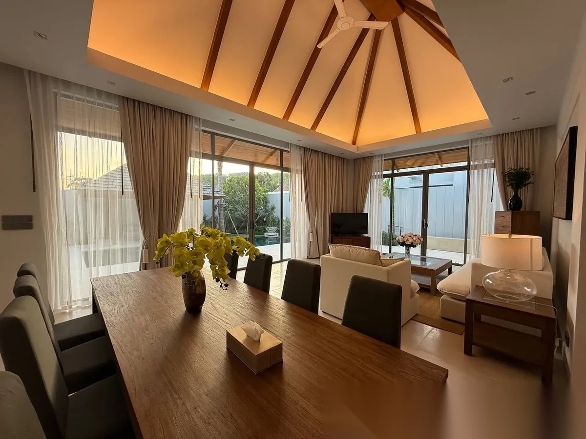 Вилла 3BR в комплексе Anchan Indigo · Теп Красаттри · Вид на бассейн — фото 8