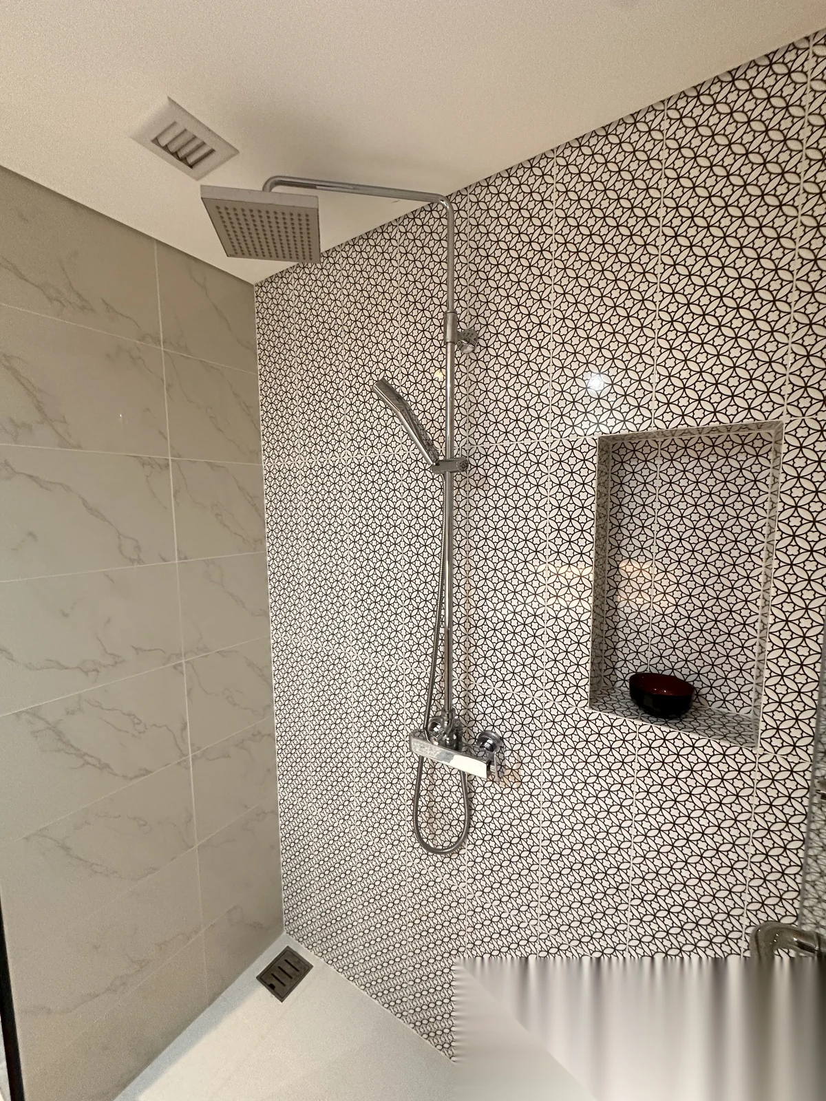 3 Bedroom Apartment for rent at Cassia Residence Phuket complex · Choeng Thale · Partial Sea View — photo 10
