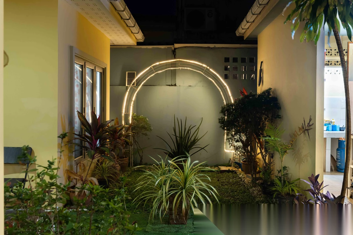Дом 8BR в комплексе Ban Don Garden Home · Теп Красаттри · Вид на бассейн — фото 31