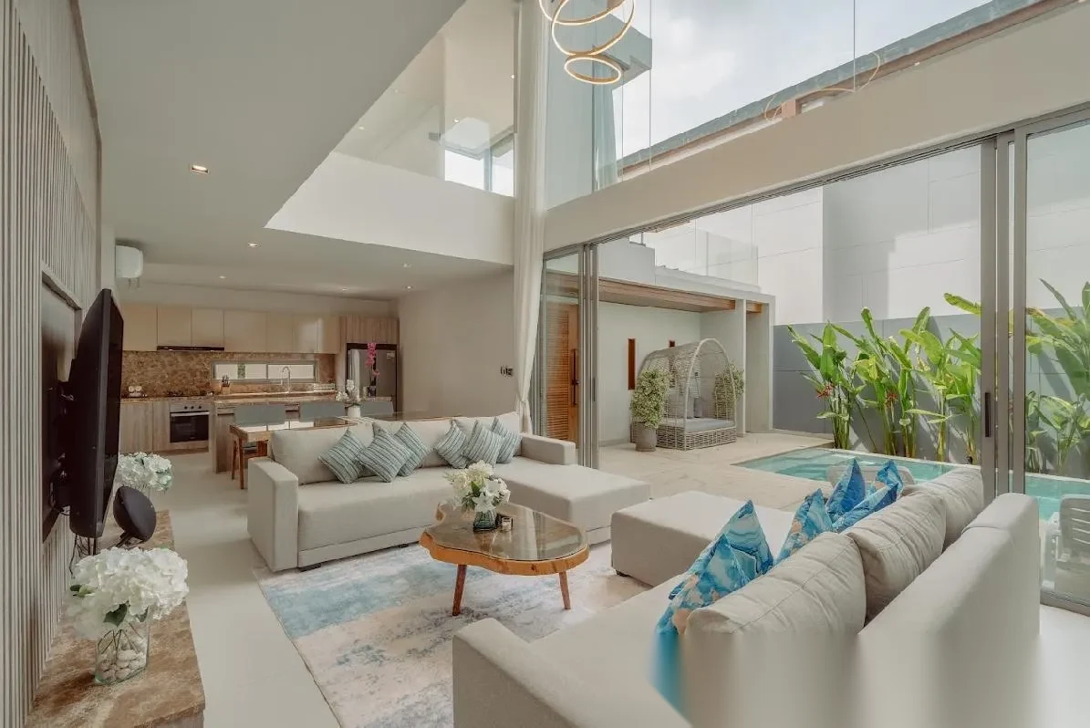 Вилла 3BR в комплексе Zenithy Pool Villa · Си Сунтон · Вид на бассейн — фото 3