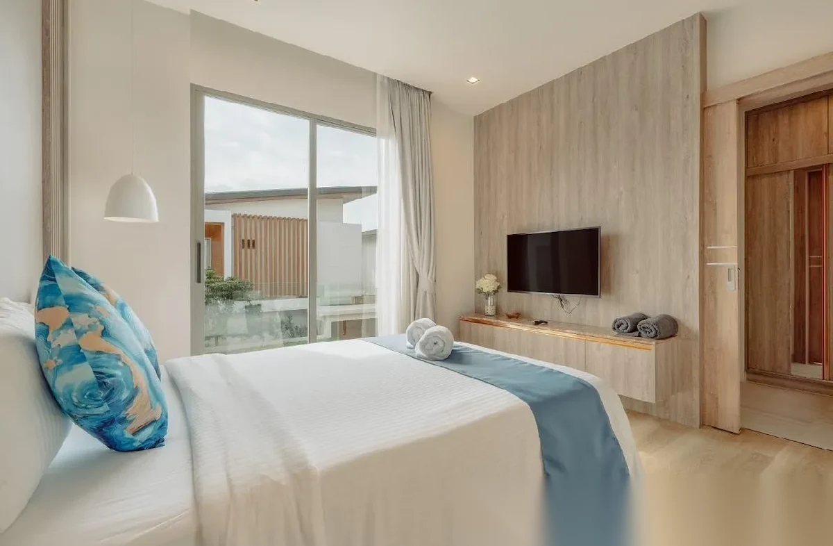 Вилла 3BR в комплексе Zenithy Pool Villa · Си Сунтон · Вид на бассейн — фото 6